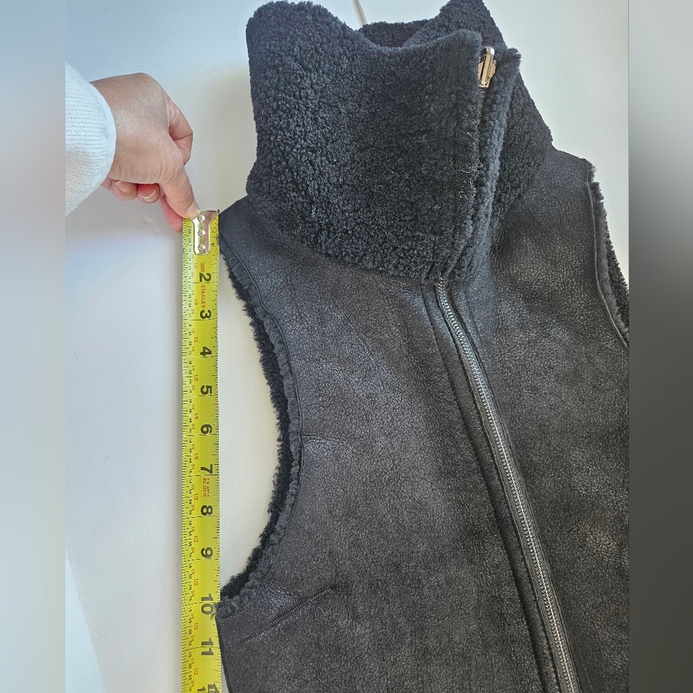 Mackage Vest Lambskin Fur Sheep Skin Dyed Black Shawl Collar Warm Size: X Small - Picture 13 of 17